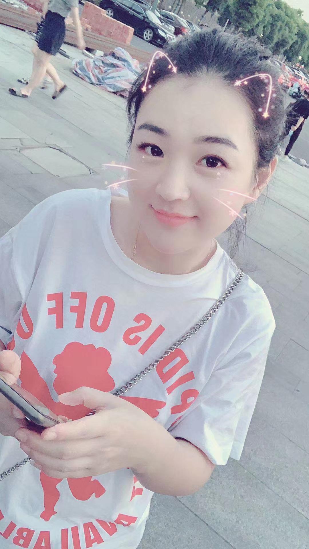 普陀区长寿路大奶果果